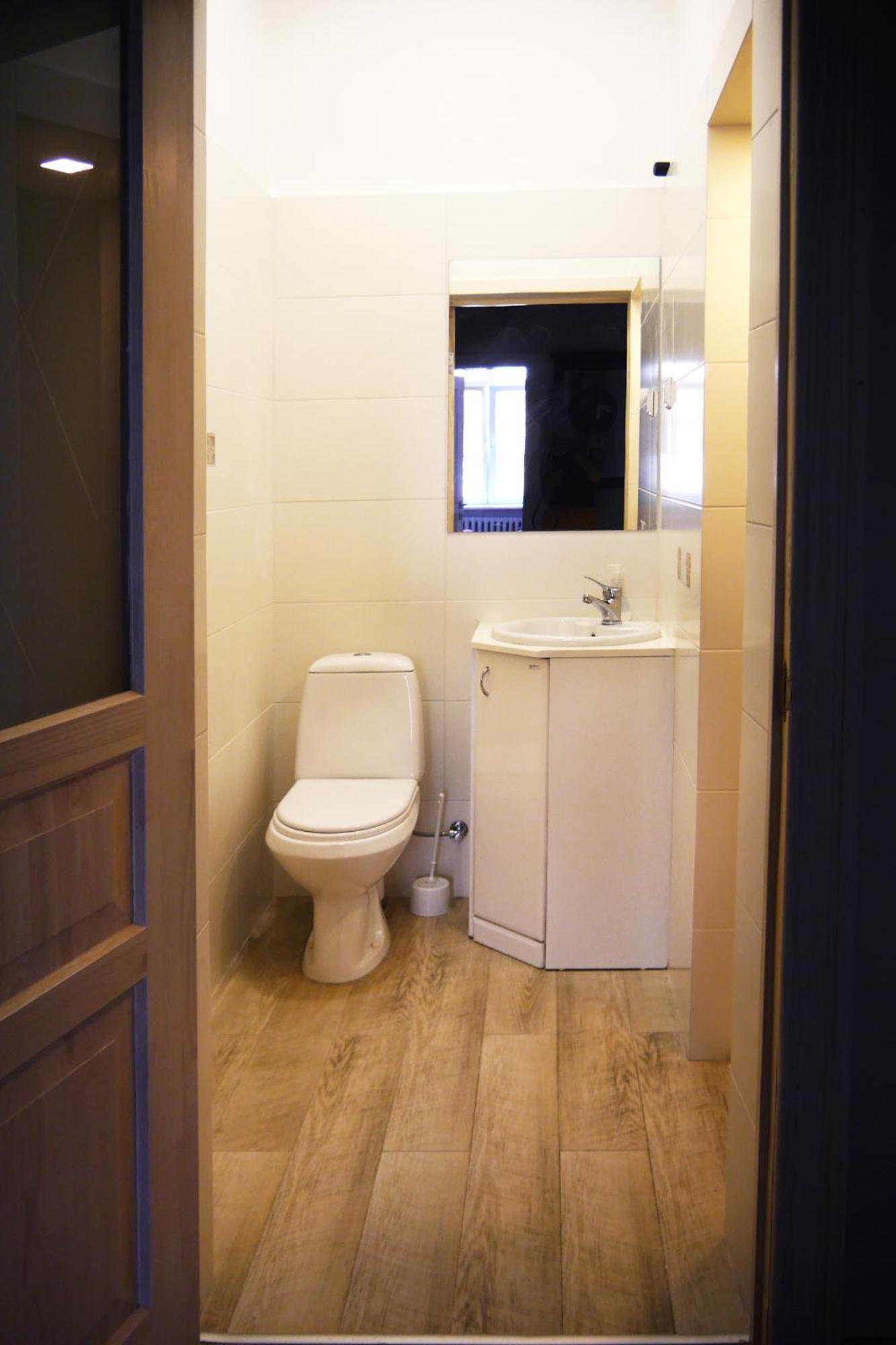 Guest Rooms Lviv Exterior photo